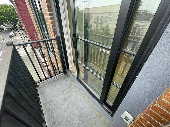 5th image of 830 Saint Johns Pl APT 3F
