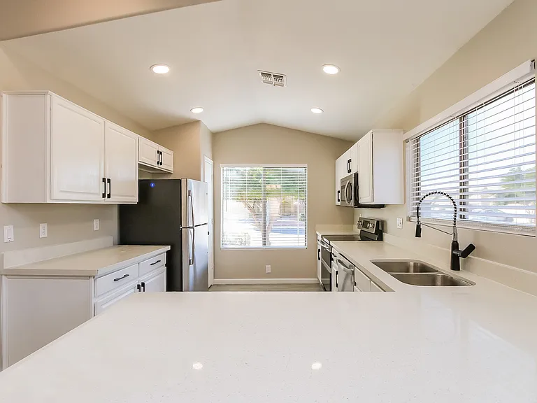 10626 E Enid Ave — Photo 2