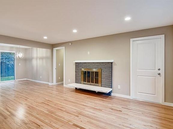 2nd image of 4215 S 289th Pl