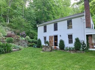 29 Paper Mill Rd, Woodbury, CT 06798