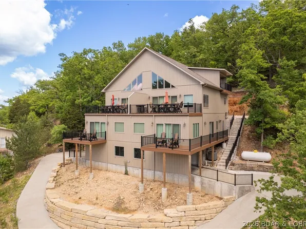 250 Yacht Club Landing Dr, Lake Ozark, MO 65049