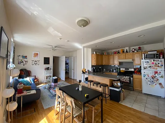 Rented by R New York | media 3