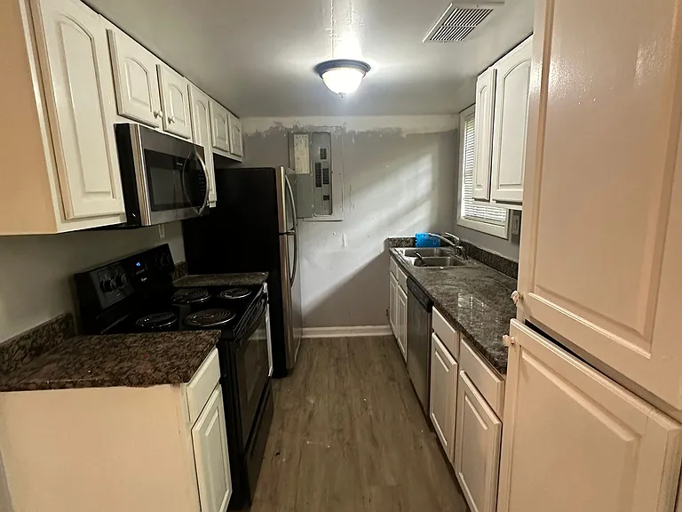 1150 Rankin St #L3 — Photo 16