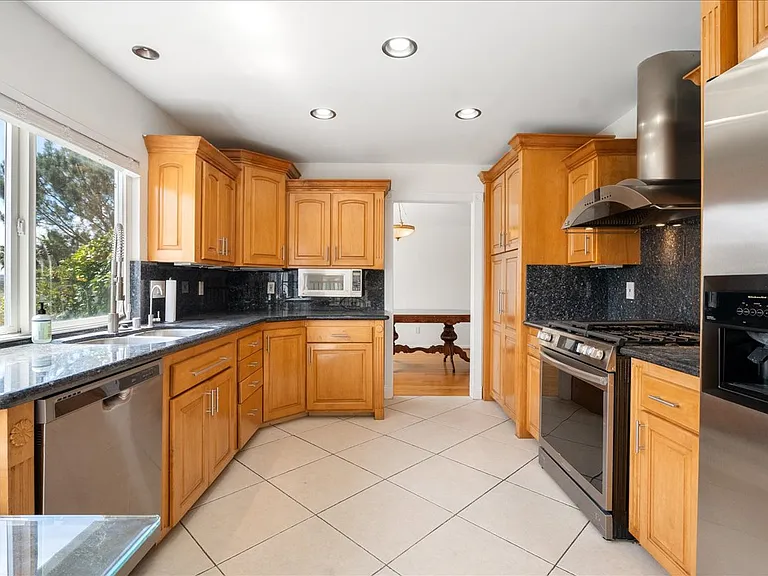 13049 Shalimar Pl — Photo 14