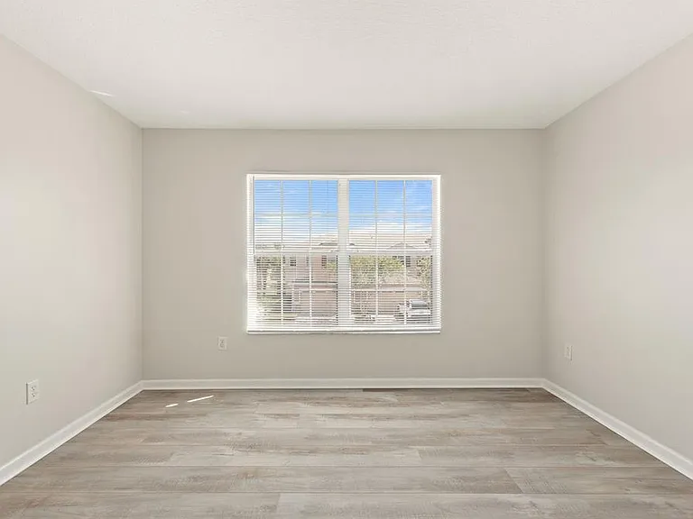 1220 Priory Cir — Photo 28