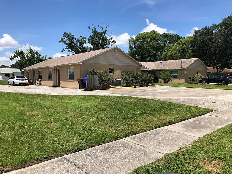 819 W Orange St — Photo 11