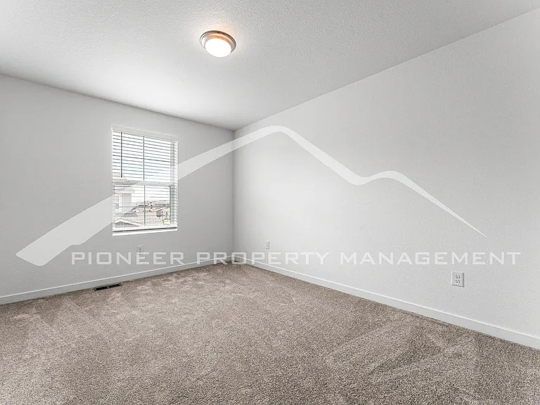 701 Lillibrook Pl — Photo 20