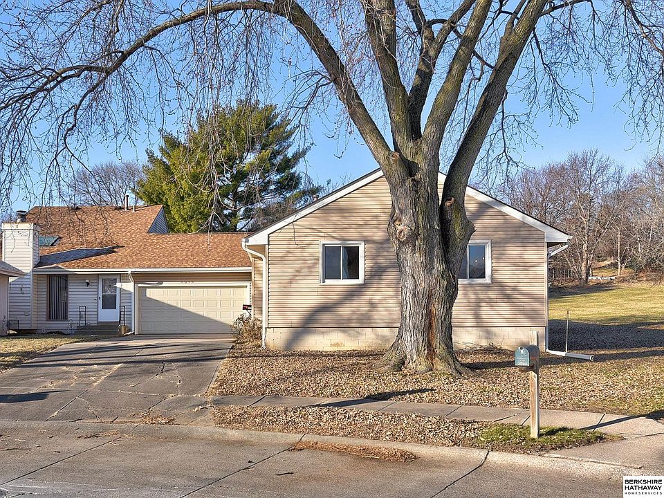 1st image of 2348 N 120th Avenue Cir