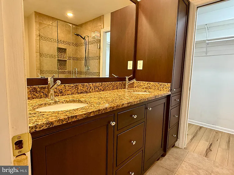 5545 Doral Dr — Photo 12