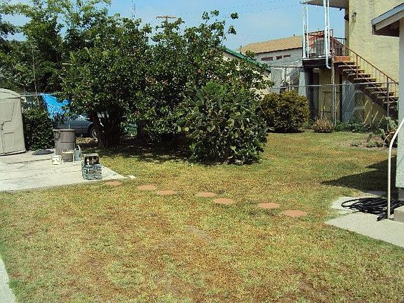5th image of 3849 Walton Ave