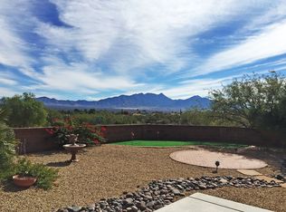 28 N Cedar Crest Dr, Green Valley, AZ 85614