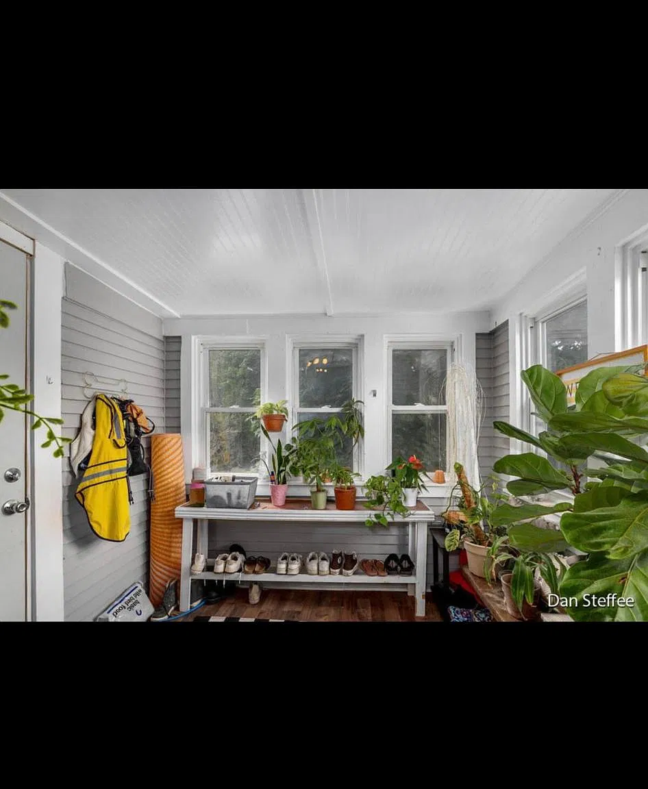 2 bed, 1000 sqft, $1,450 — Photo 3