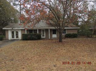 7 Oak St, Hinesville, GA 31313