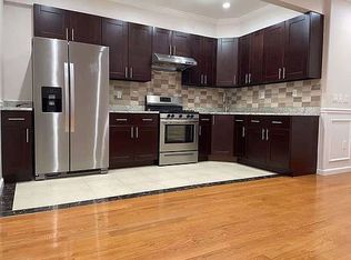 5915 146th St, Flushing, NY 11355