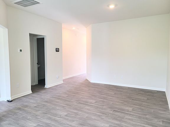 2nd image of 1158 Evelynnview Ln