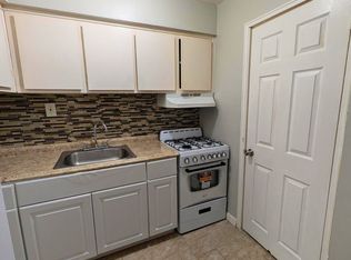 80 Grafton Ave APT C20, Newark, NJ 07104