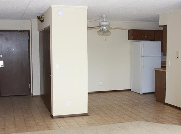 3rd image of 835 Pearson St APT 504