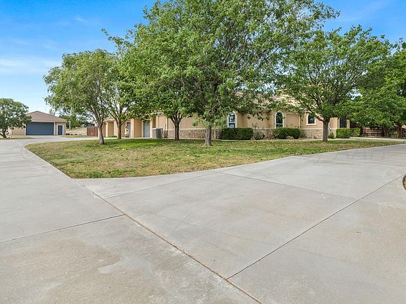 3rd image of 11213 Collin Wade Rd