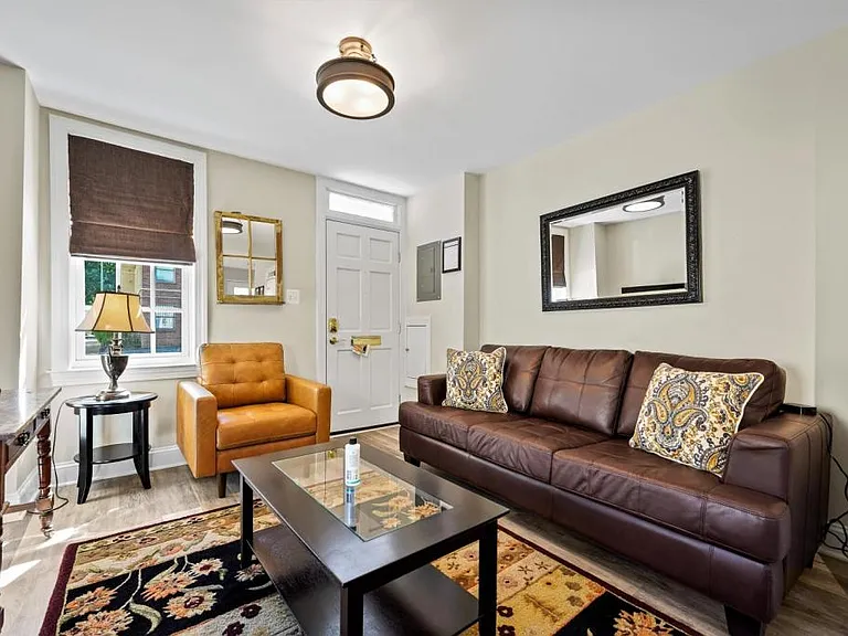 312 Millers Ct NE — Photo 5