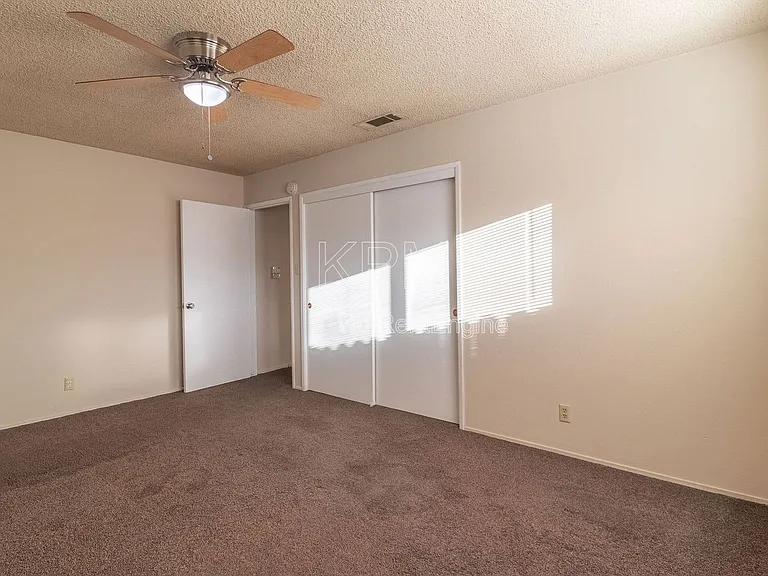 2178 Lucerne Ave — Photo 10