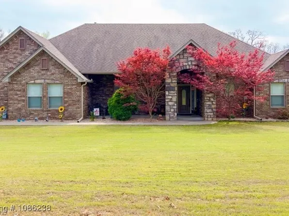 479872 E 1080th Rd, Muldrow, OK 74948
