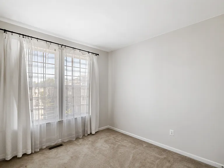 4901 Forest Pines Dr — Photo 27