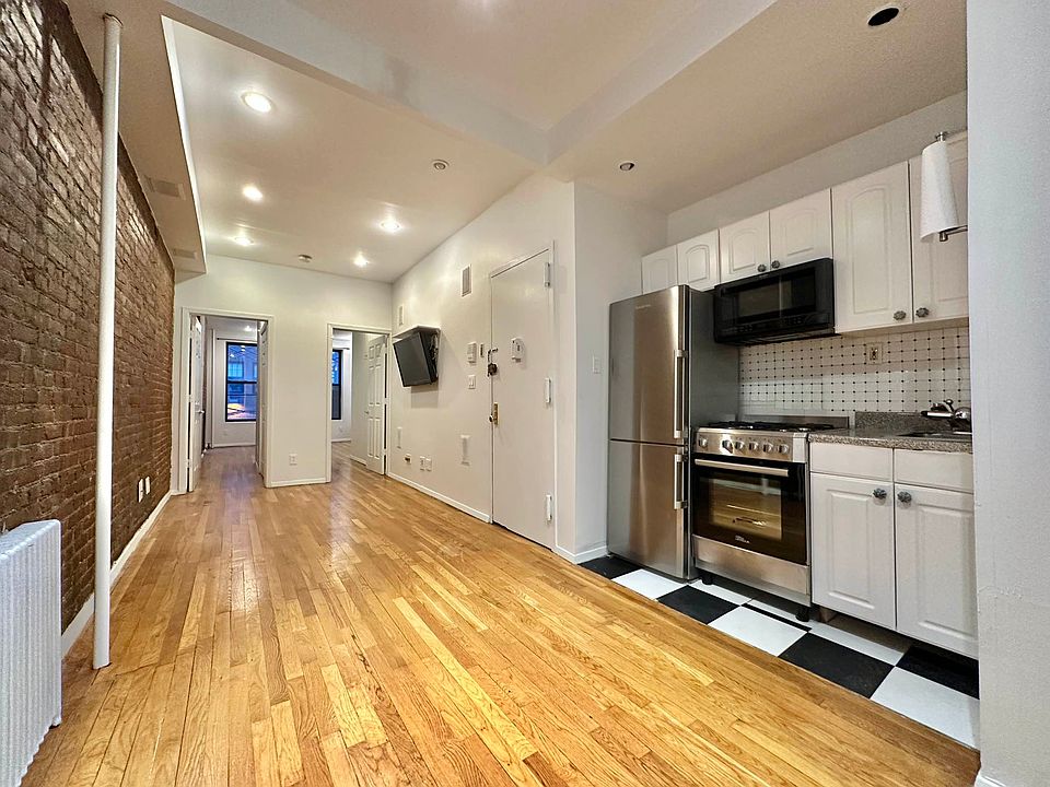 1st image of 442 W 45th St APT 4E