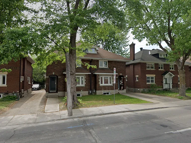856 Bronson Ave — Photo 1