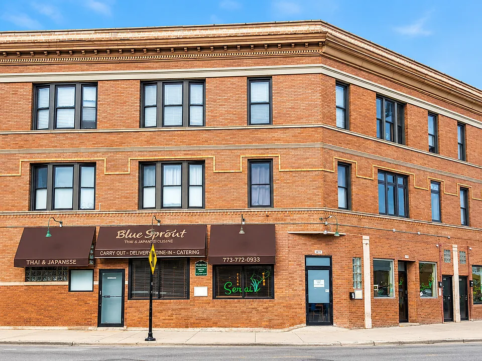 2169 N Milwaukee Ave #3