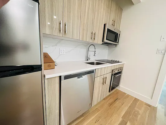 Rented by null | media 48