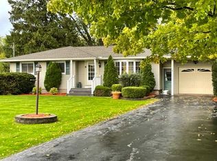 8 McCleary Rd, Spencerport, NY 14559