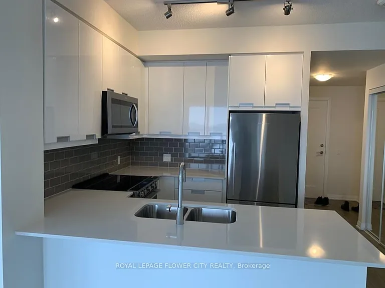 65 Watergarden Dr #909 — Photo 5