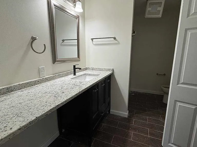 334 Main St #2 — Photo 7
