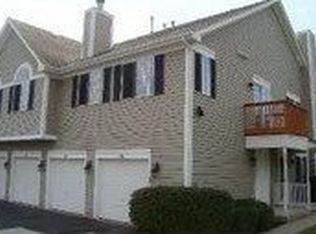 675 Silver Creek Rd #15D, Woodstock, IL 60098