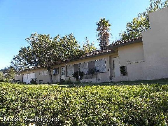 2nd image of 506 E Mariposa Dr