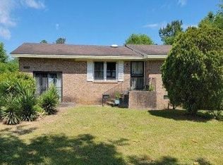 1325 Old Stage Rd, Mullins, SC 29574