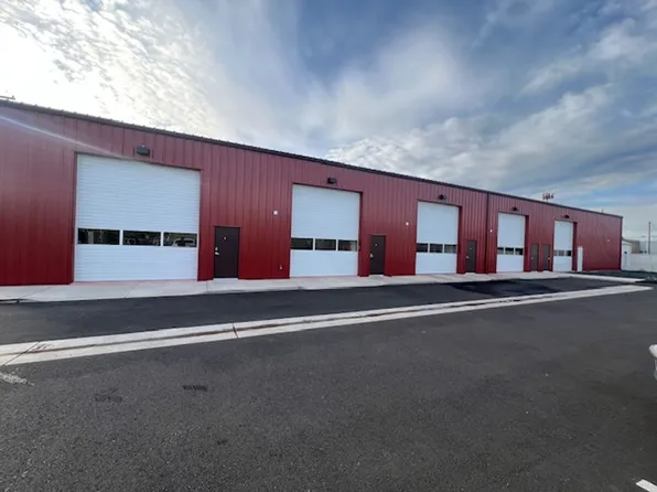 967 Lawnsdale Rd, Medford, OR 97504