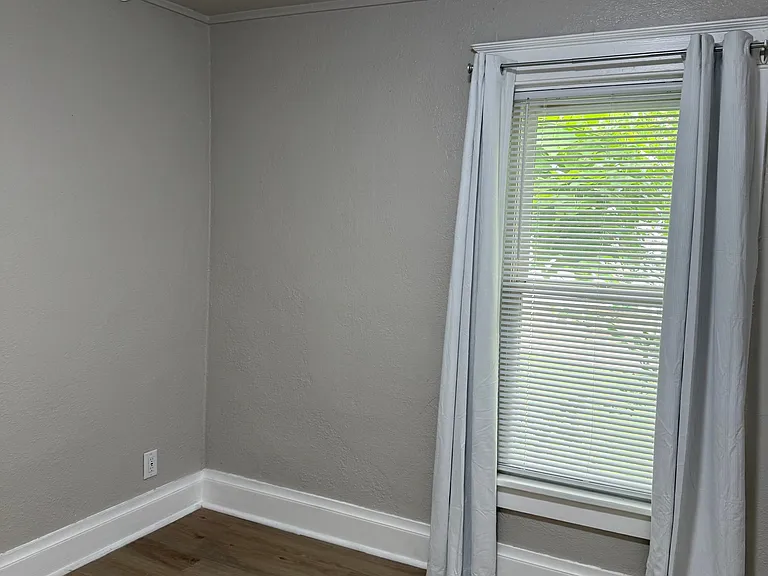 649 Mount Vernon St — Photo 7