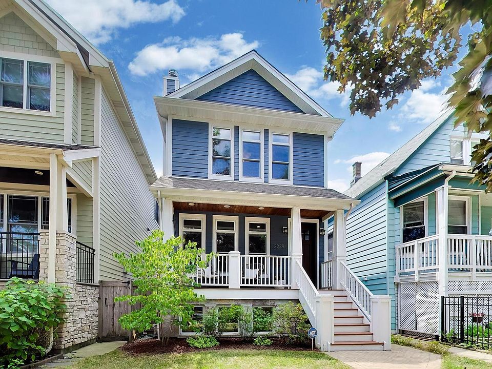1st image of 2229 W Farragut Ave