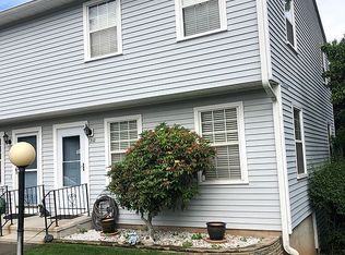 210 Austin Ryer Ln, Branford, CT 06405