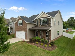 6731 Barton Creek Dr, Whitsett, NC 27377