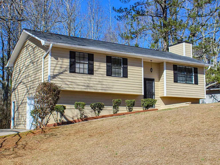 2968 Tara Woods Dr — Photo 1