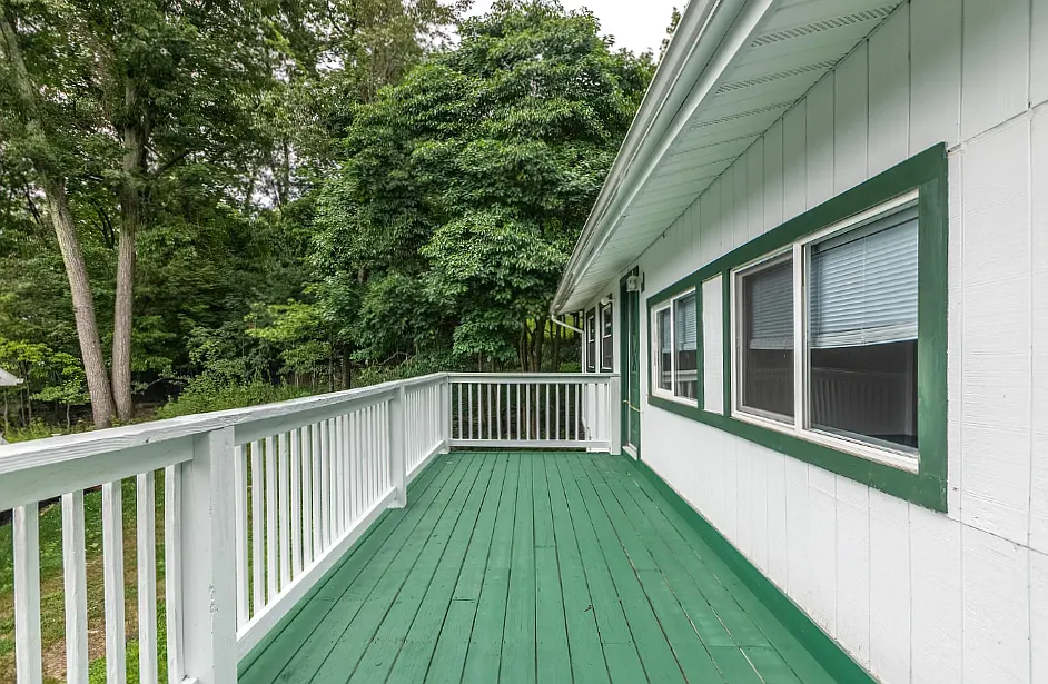 516 Greenwood Avenue - 1 — Photo 2
