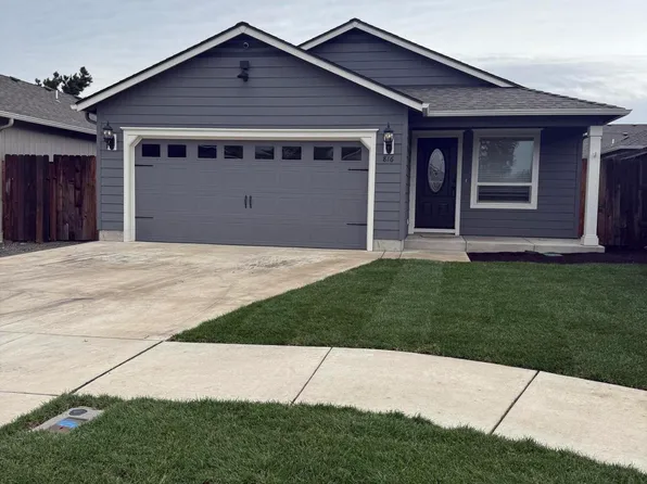 816 Nicholas Lee Dr, Medford, OR 97501