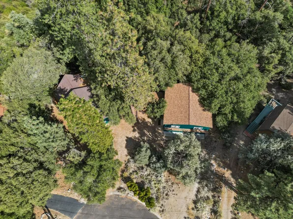 2330 Alpen Ct, Pine Mountain Club, CA 93222