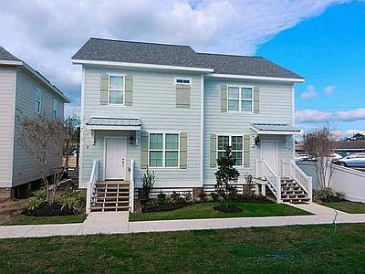 1220 Pithon St #23 — Photo 3