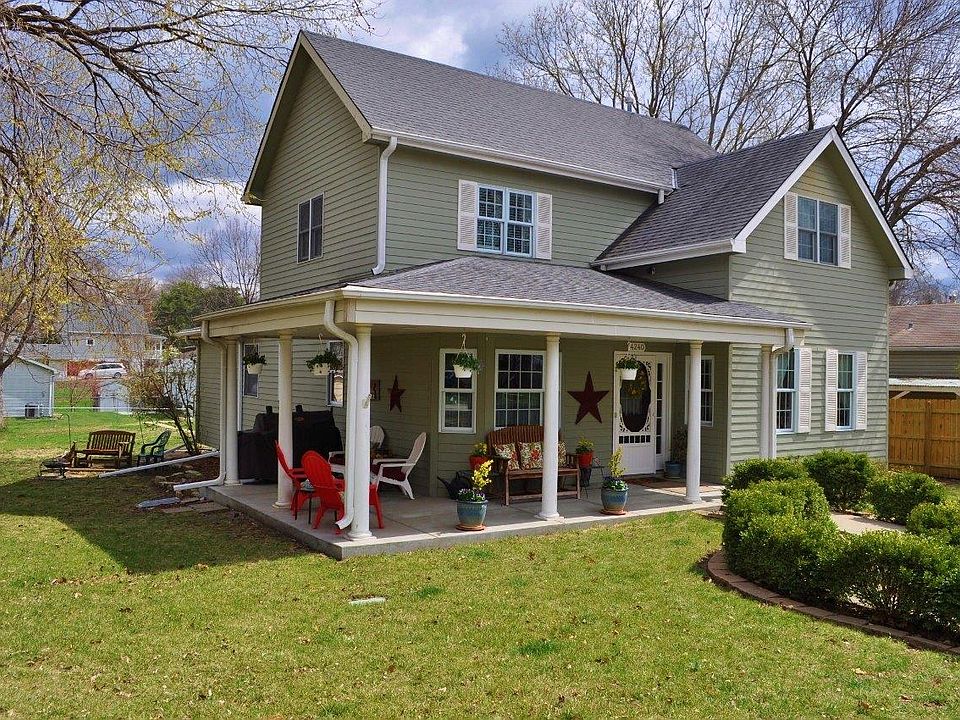 1st image of 4240 S 49th St