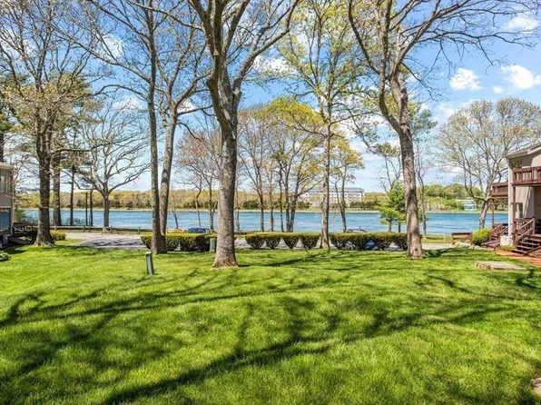 32 Ships Way Unit 32, Buzzards Bay, MA 02532