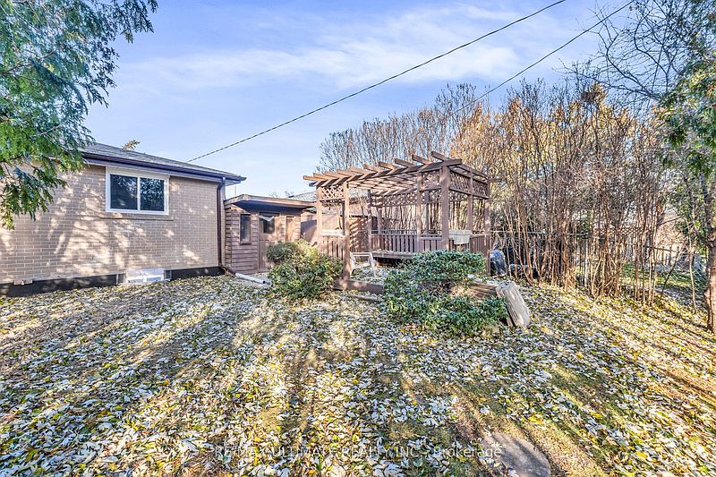 Brampton House for rent - 3 Bedrooms — photo 30