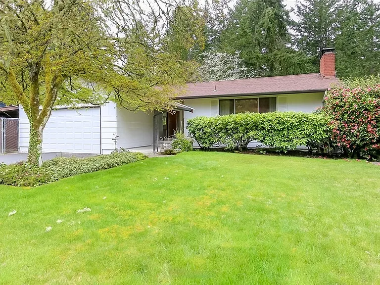 10906 114th Ave SW — Photo 3